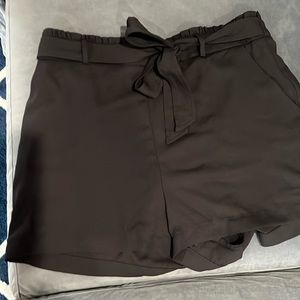 Lauren Conrad polyester short size large